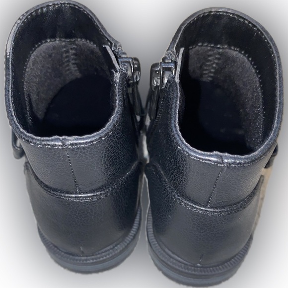 Toddler Booties Bundle, size 6C - Picture 7 of 7